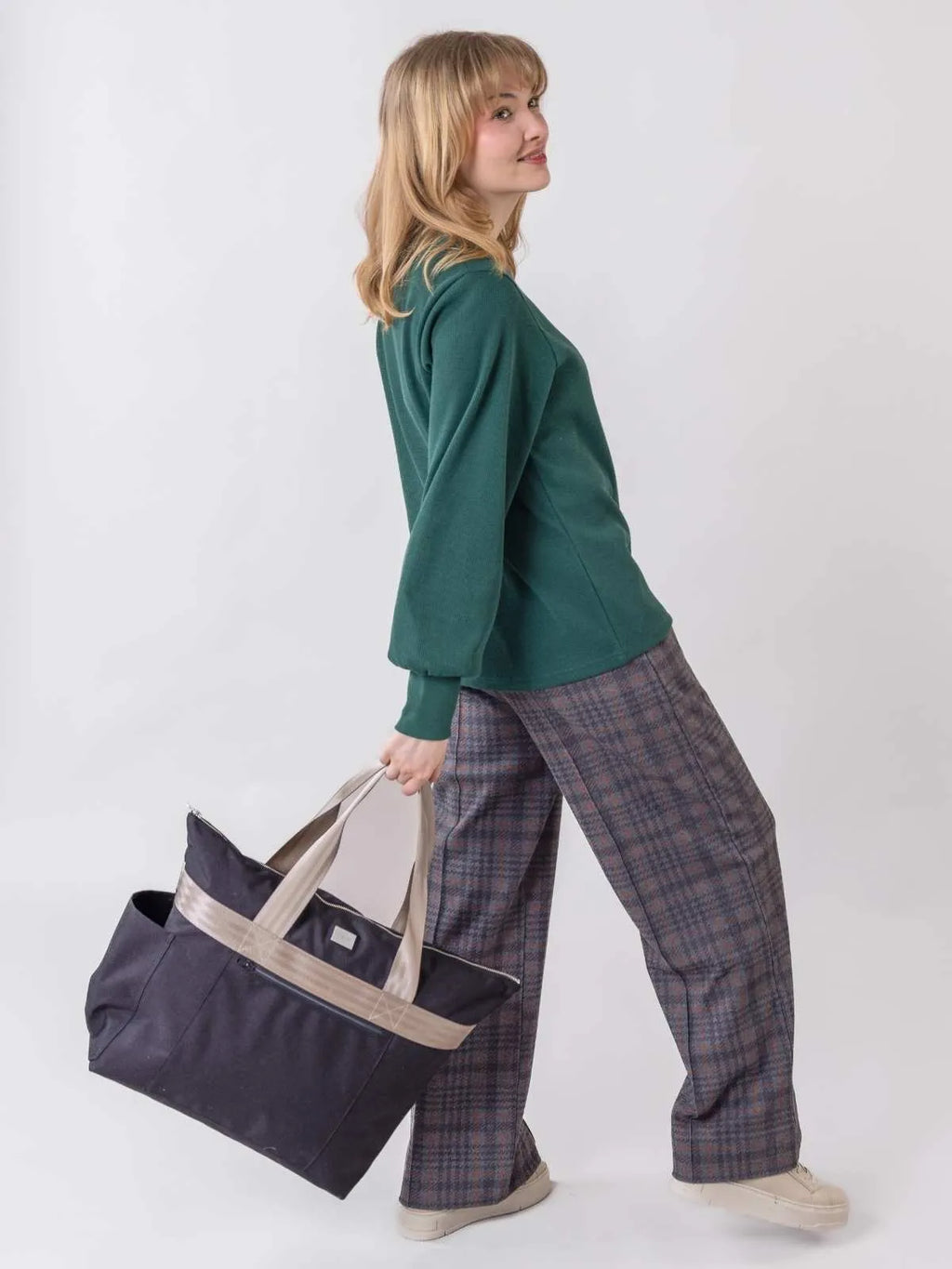 REISSU weekend bag, black-beige