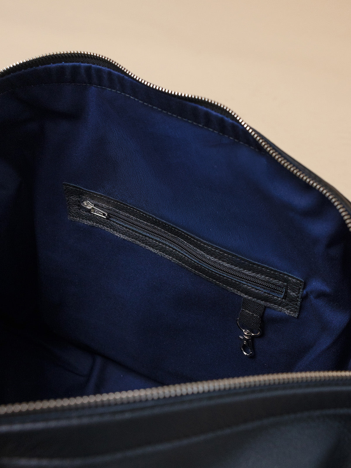 AAPA weekender, black