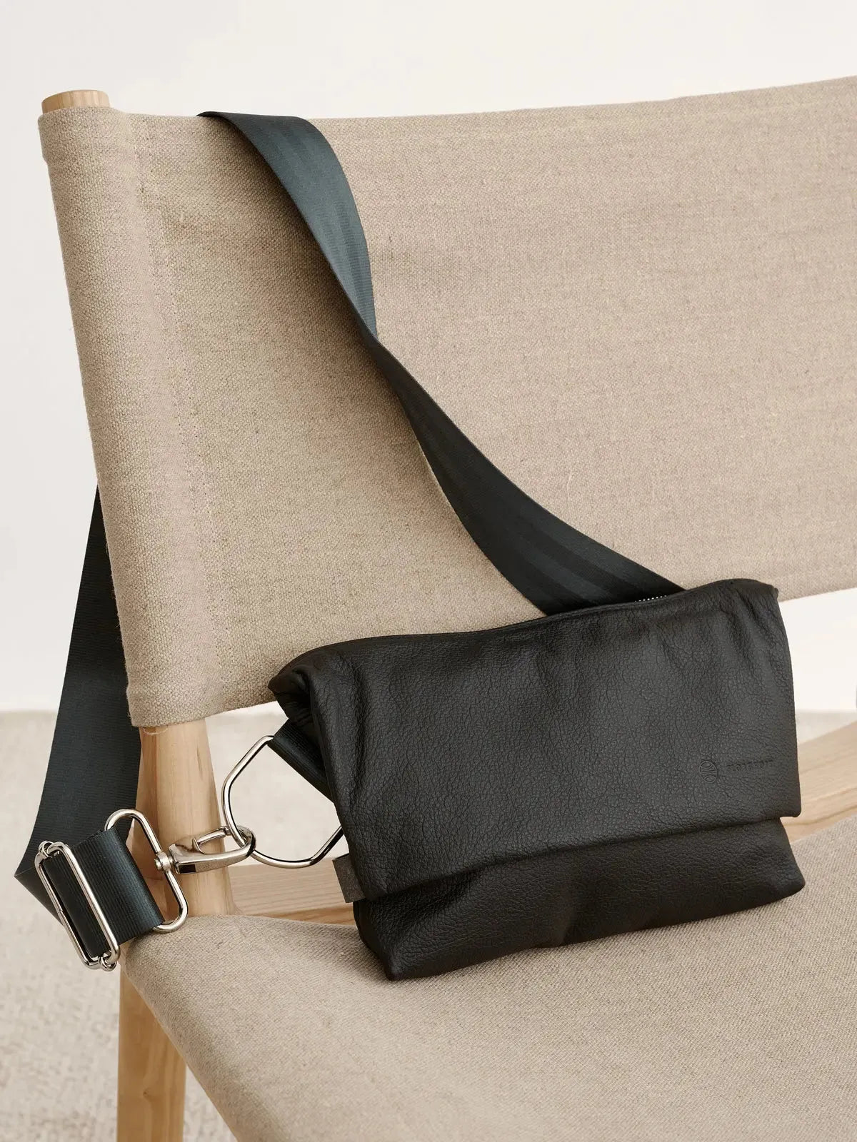 PILKE belt bag, black leather
