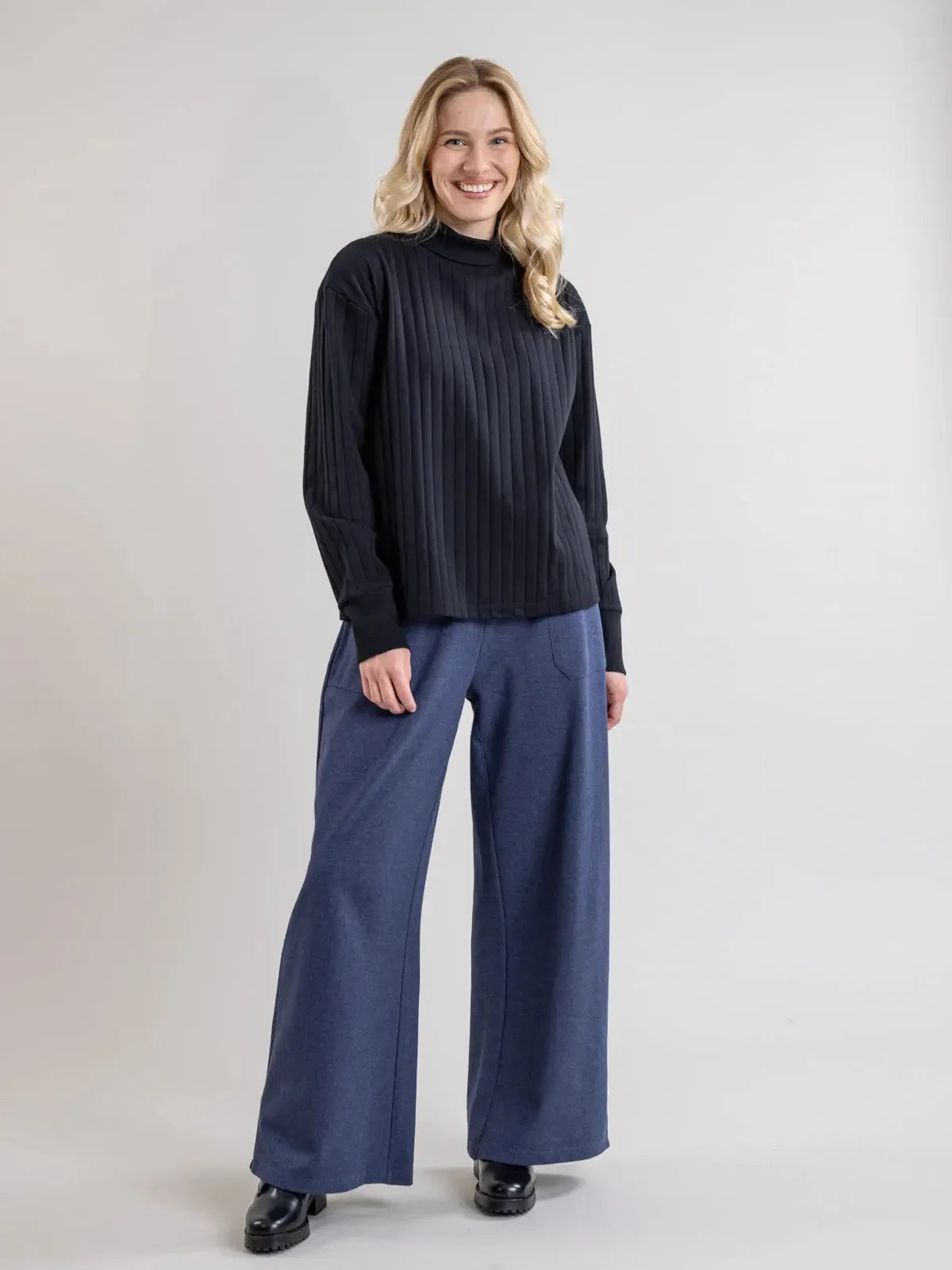 AALIS ribbon shirt, black