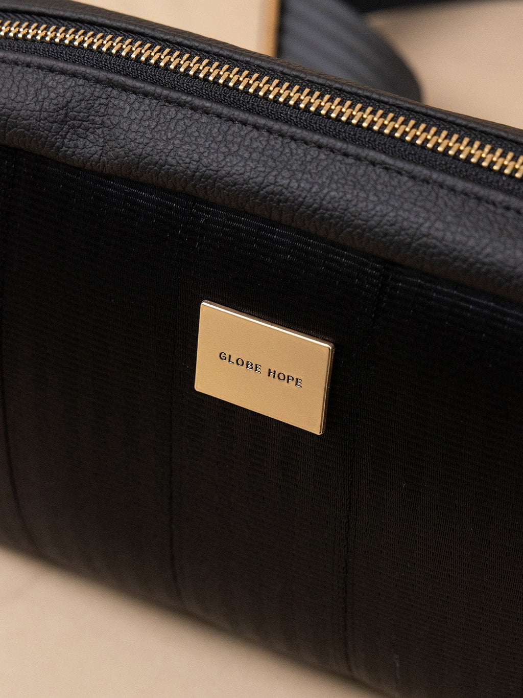 KASTE bag, black-gold