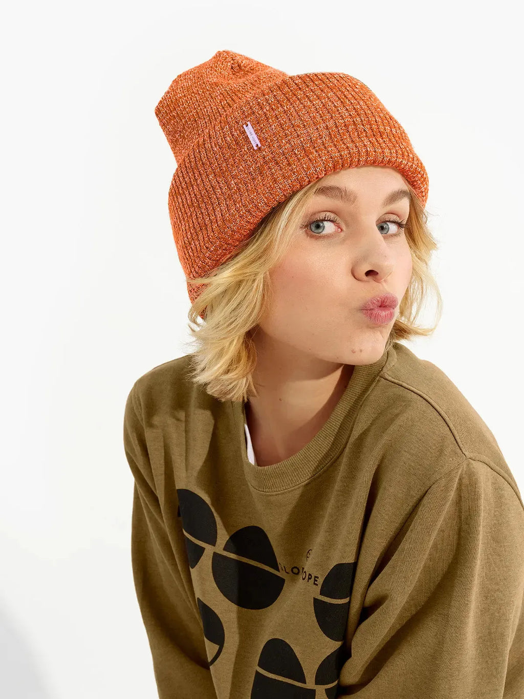 KINOS beanie, burnt orange
