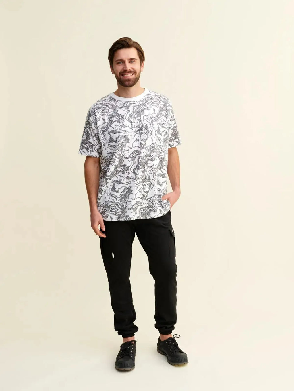 LIMONIITTI t-shirt, black and white print