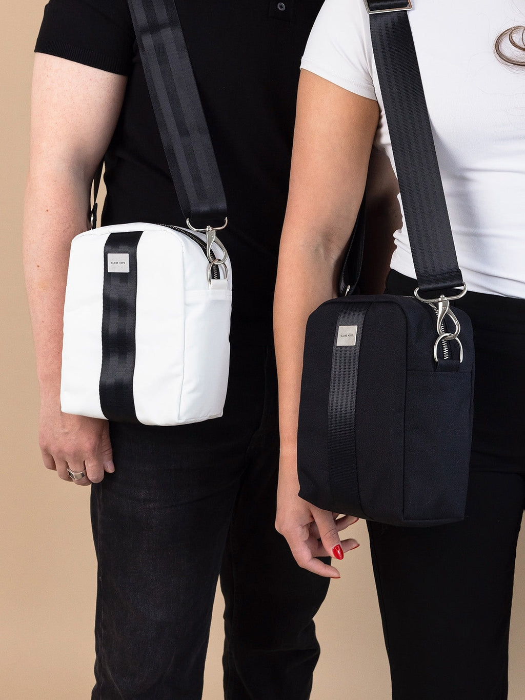 SOLEIL SAIL shoulder bag, black and white