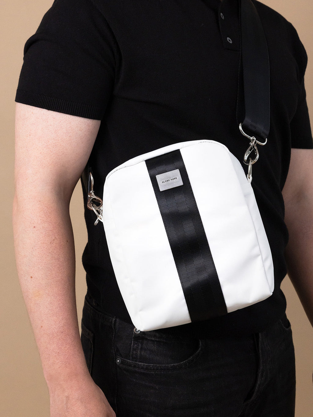 SOLEIL SAIL shoulder bag, black and white