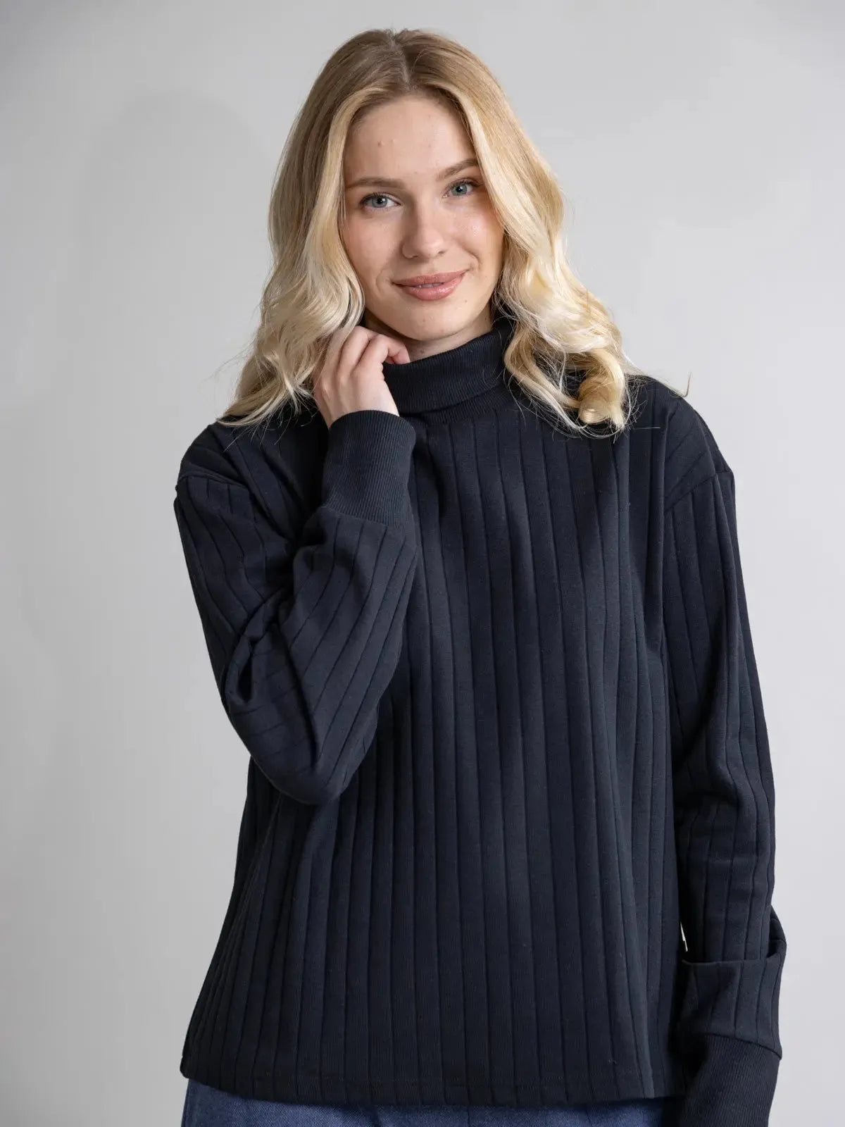 AALIS ribbon shirt, black
