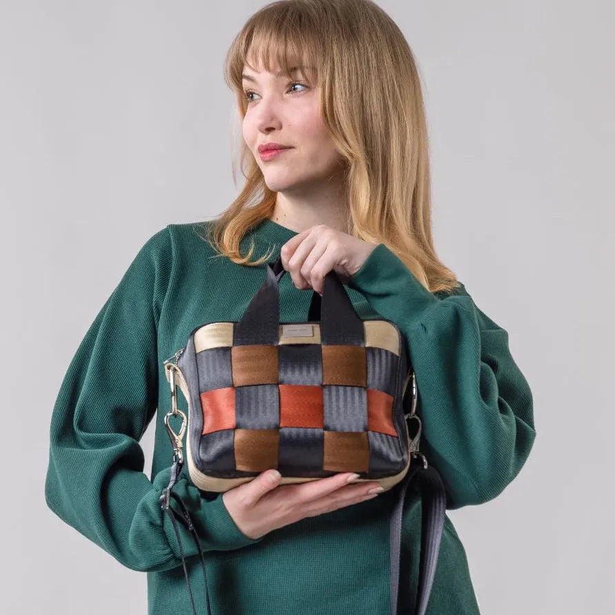 HILLA bag, derby