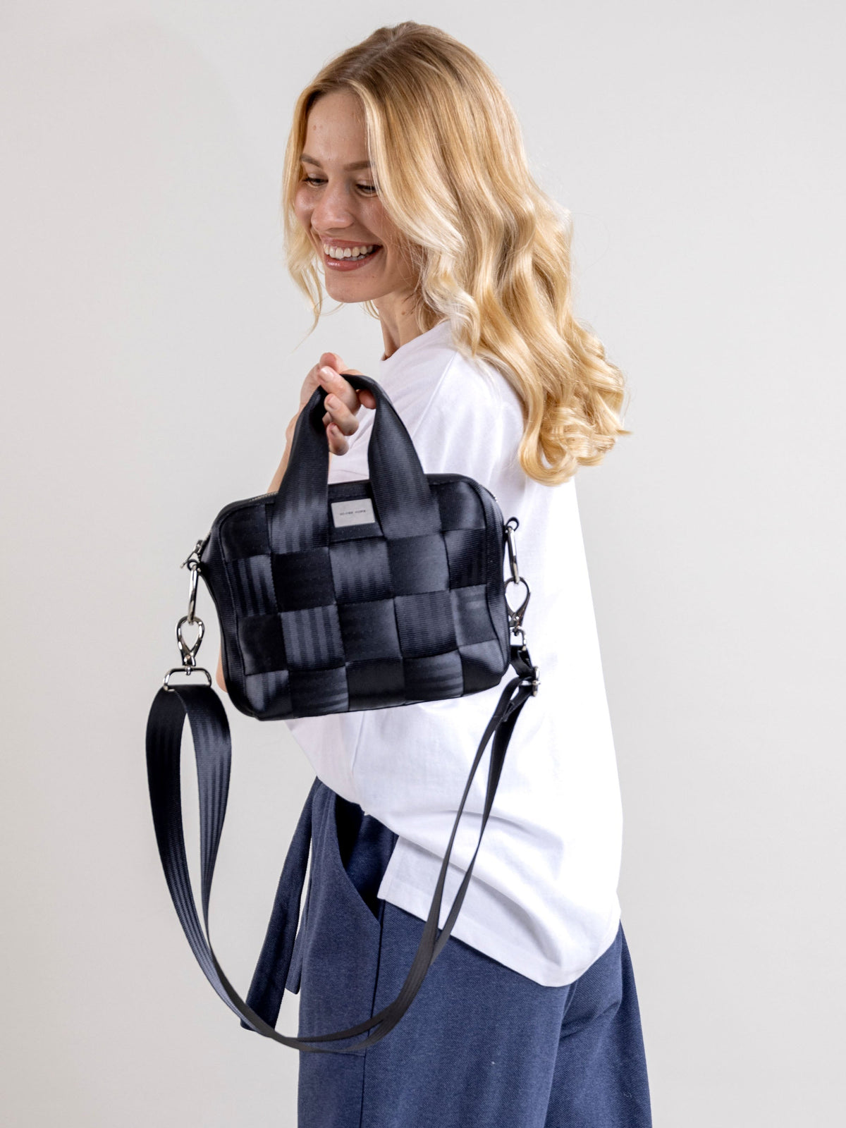 HILLA bag, black