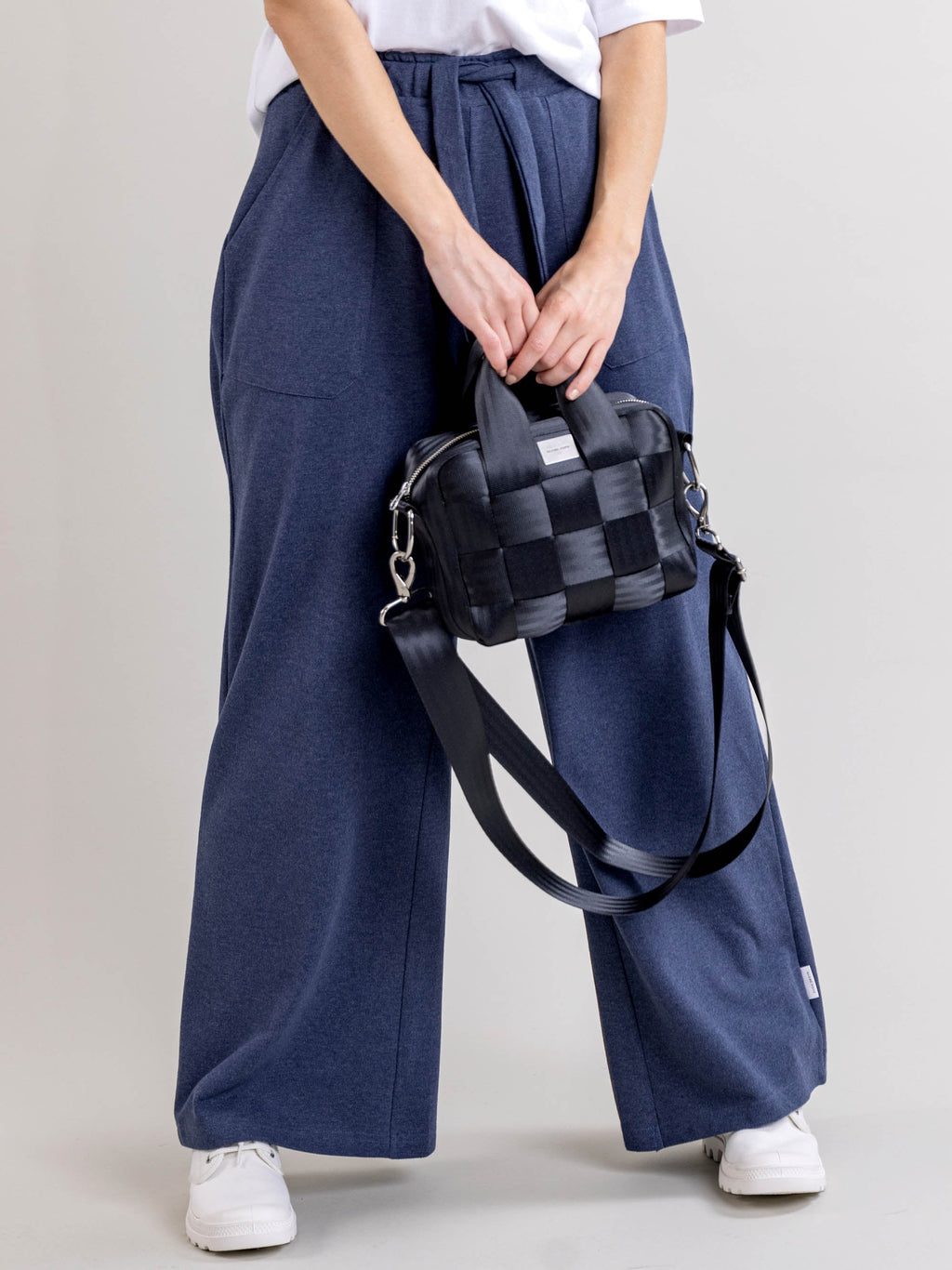HILLA bag, black