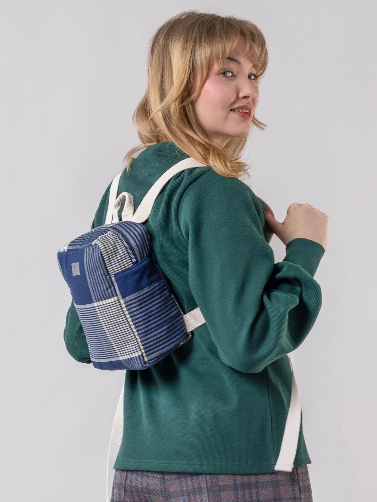 TAIGA Small backpack - blue quilted fabric