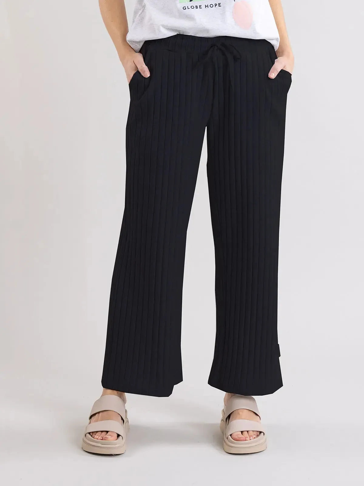 VIRTAUS ribb trousers, black